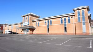 Photo 8- click for photo gallery